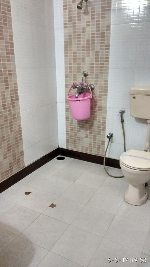Hotel Varsa Dibrugarh Экстерьер фото